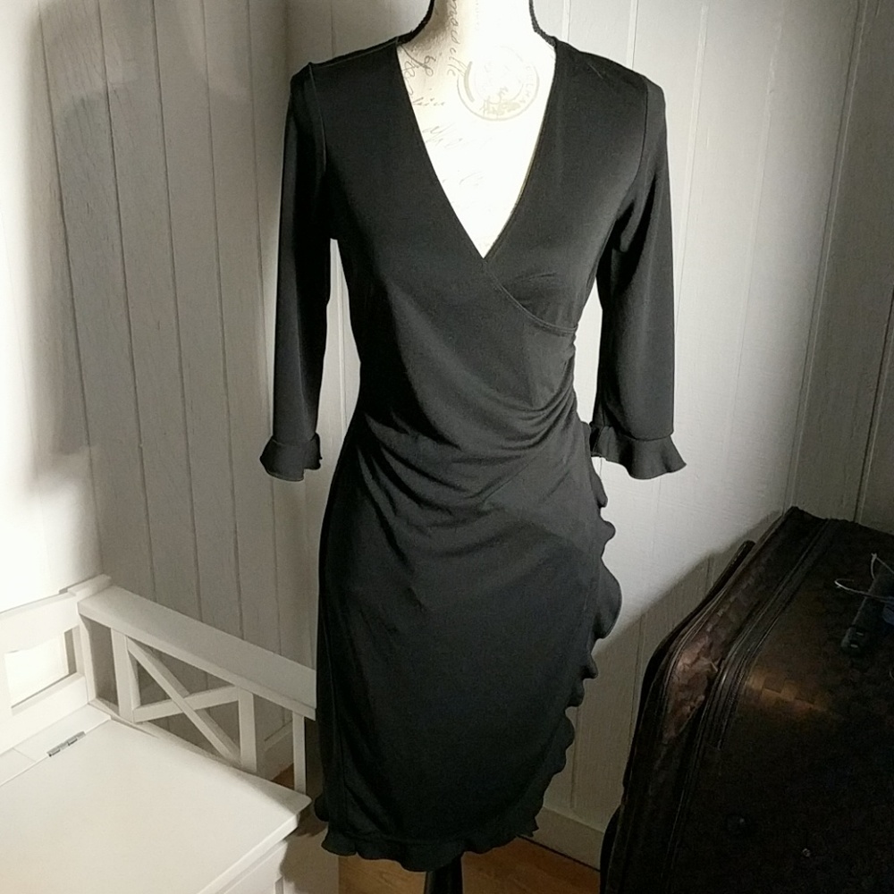 Perfect black party dress!!!!
